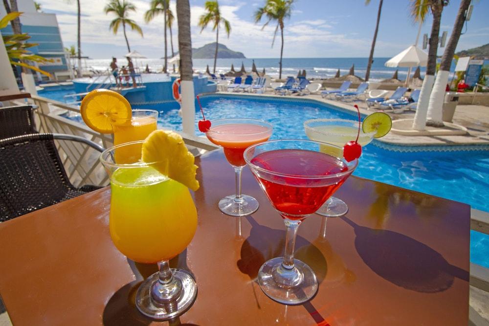 Oceano Palace Mazatlan Bagian luar foto