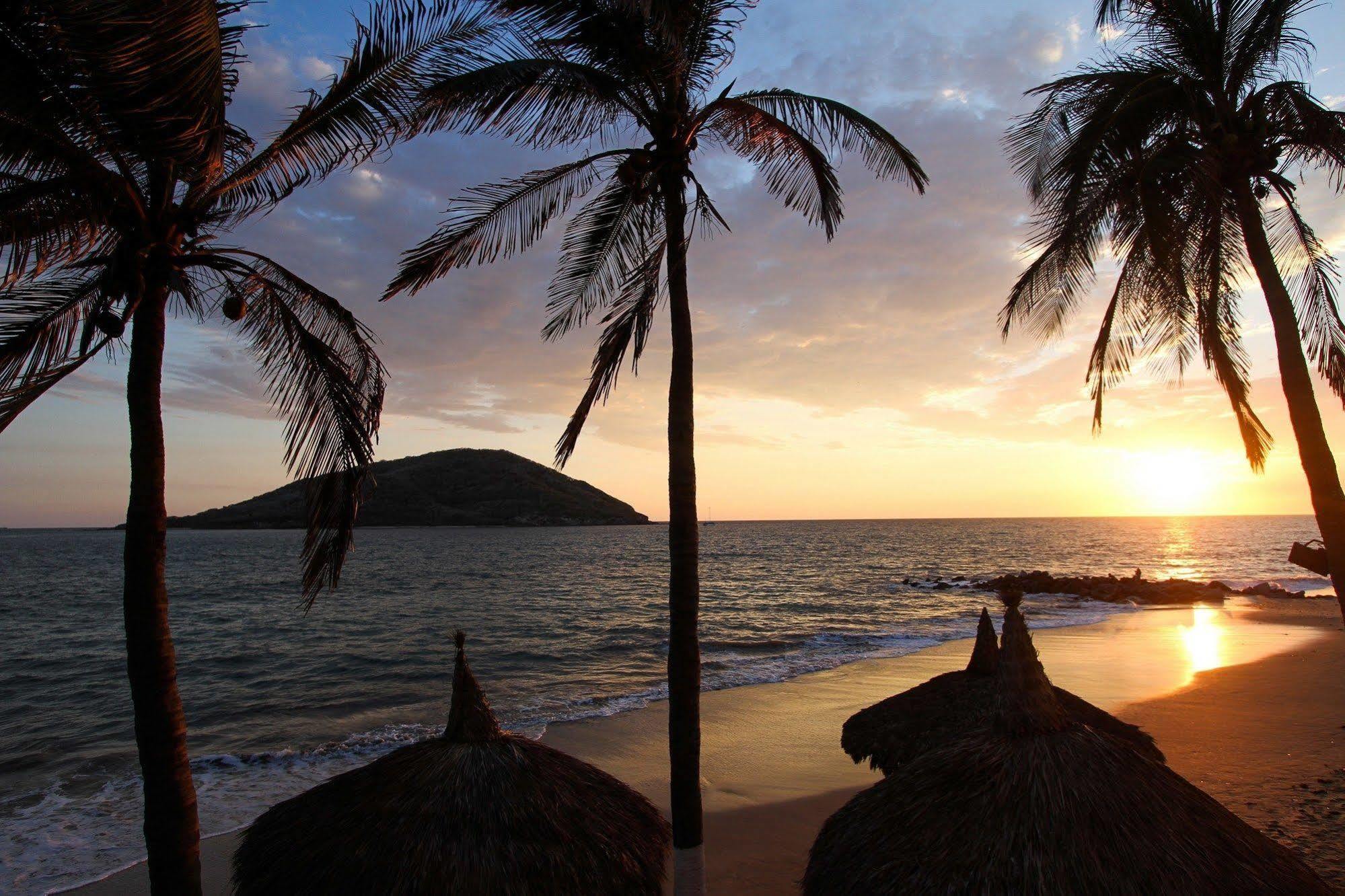 Oceano Palace Mazatlan Bagian luar foto